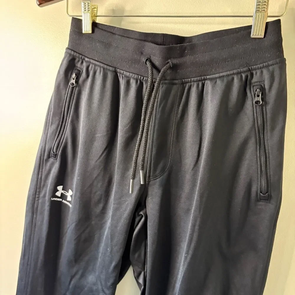 Under Armour S Black Jogger Sweatpants Sporty Athletic Athleisure Preppy Running